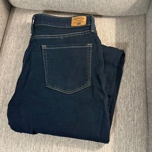 Signature Skinny Jeans by Levi Strauss & Co Gold Label
Size 10
Mid Rise